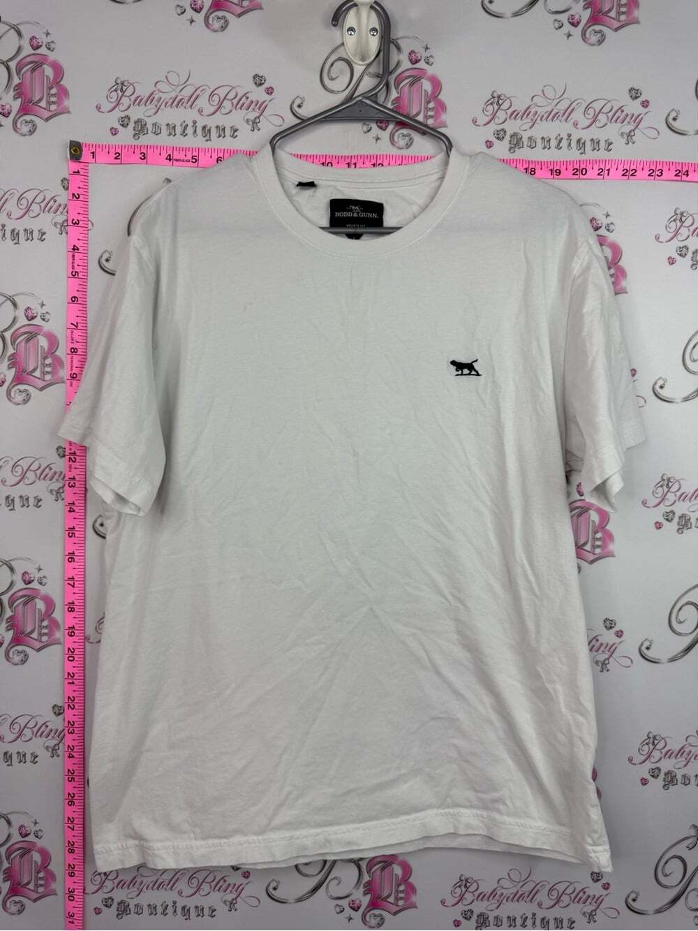 Rodd & Gunn sports fit White Short Sleeve Tee with Black Dog Logo